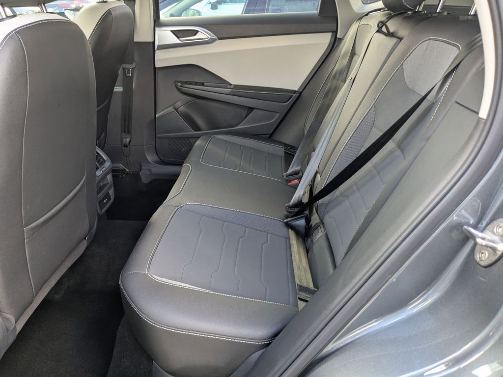 Thumbnail: 2025 Volkswagen Taos - 25