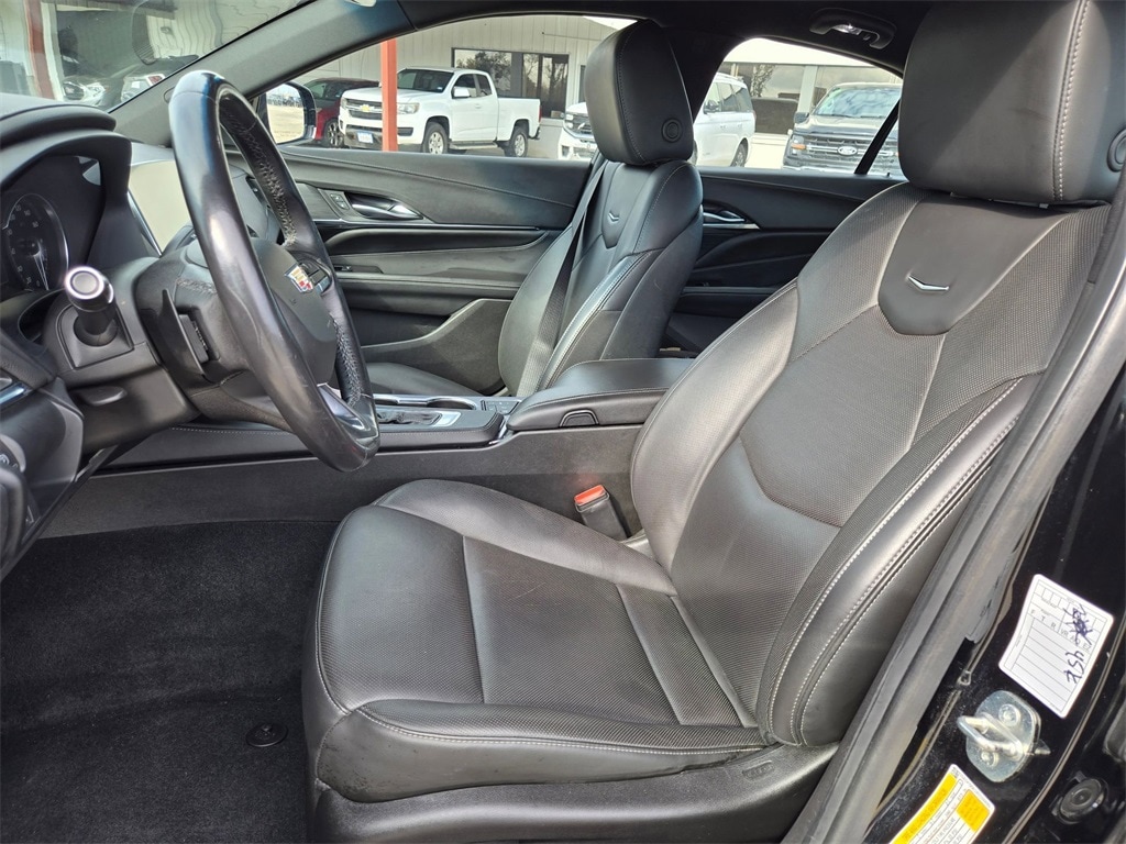 Thumbnail: 2024 Cadillac CT4 - 15