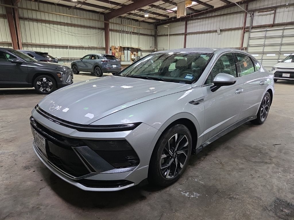 2025 Hyundai Sonata SEL's photo