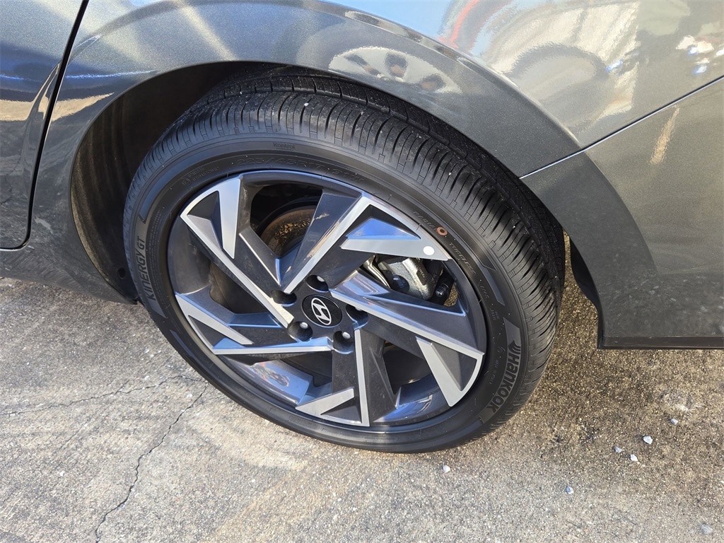 Thumbnail: 2025 Hyundai Elantra - 8