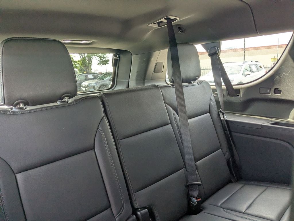 Thumbnail: 2025 Chevrolet Suburban - 28