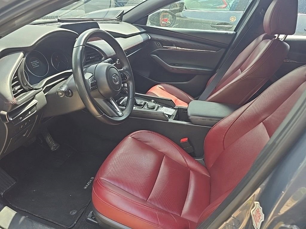 2024 Mazda Mazda3 Carbon Edition 13