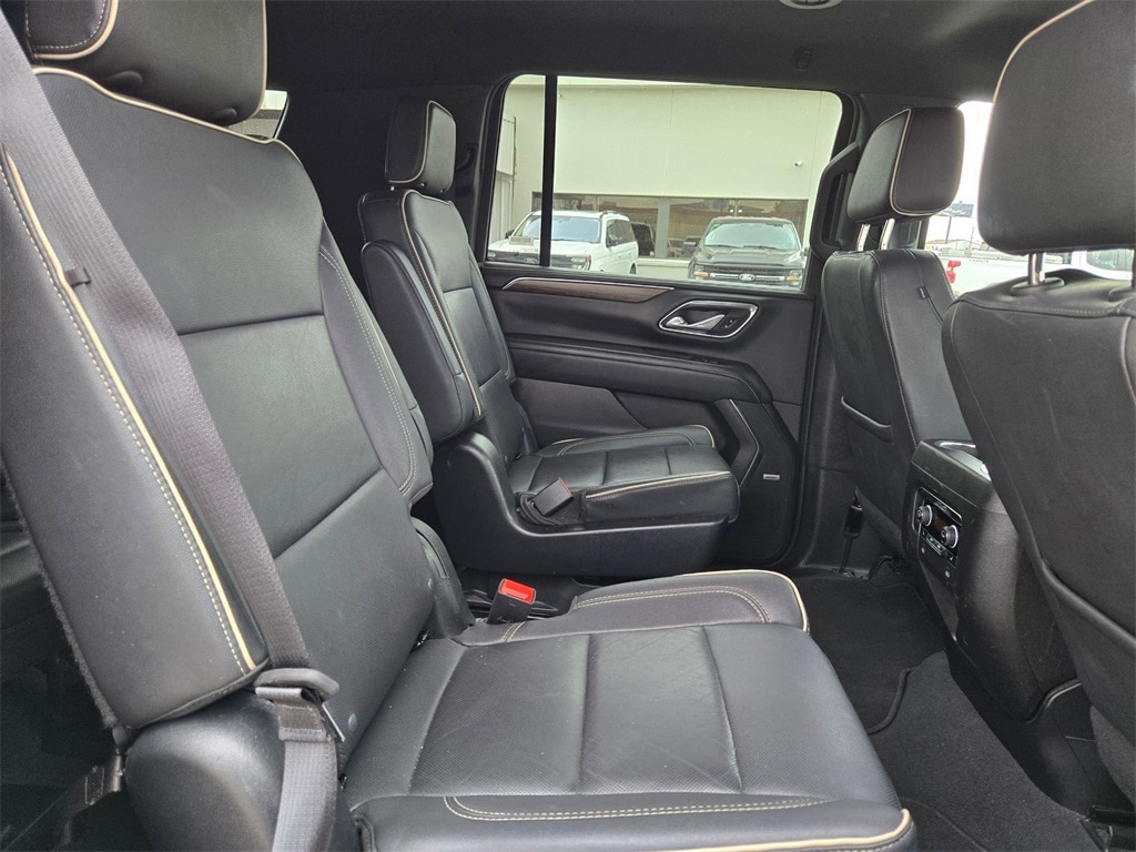 Thumbnail: 2023 Chevrolet Suburban - 29