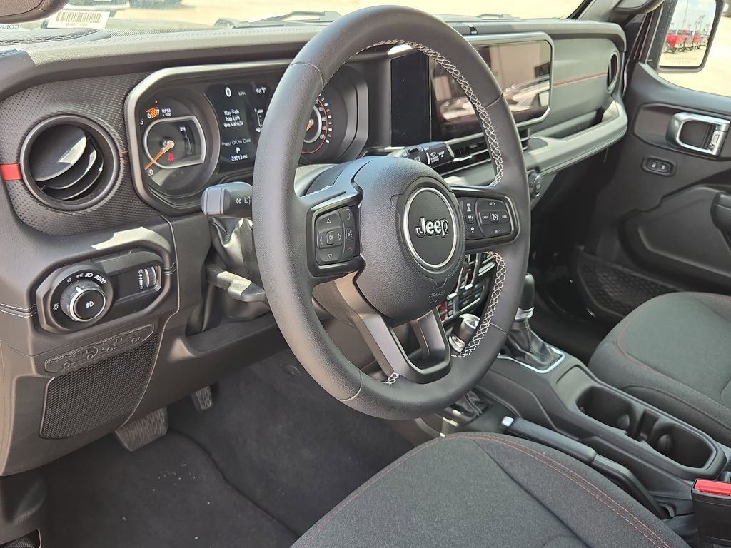 Thumbnail: 2025 Jeep Wrangler - 15
