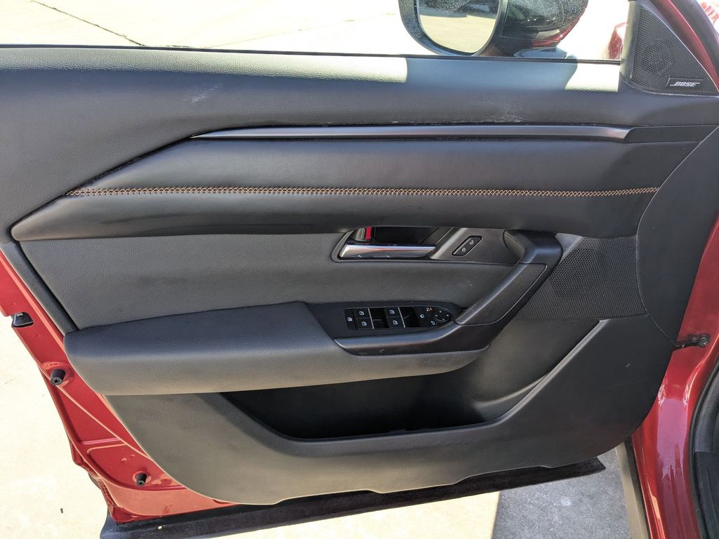 Thumbnail: 2025 Mazda CX-50 - 11