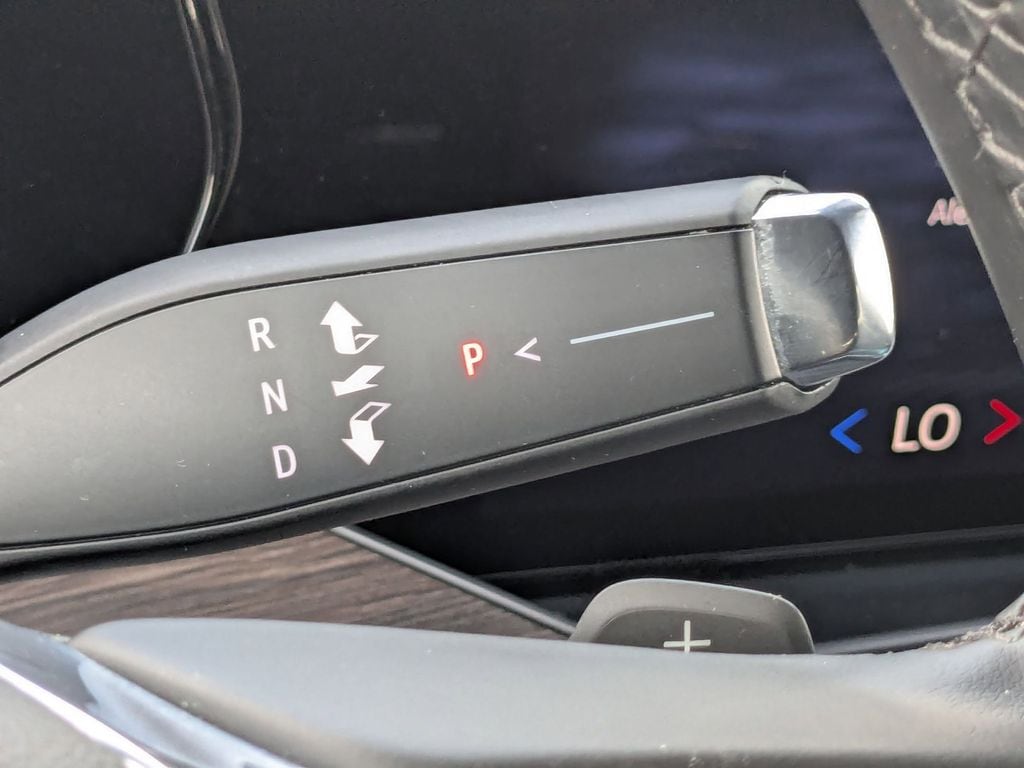 Thumbnail: 2025 Chevrolet Suburban - 15