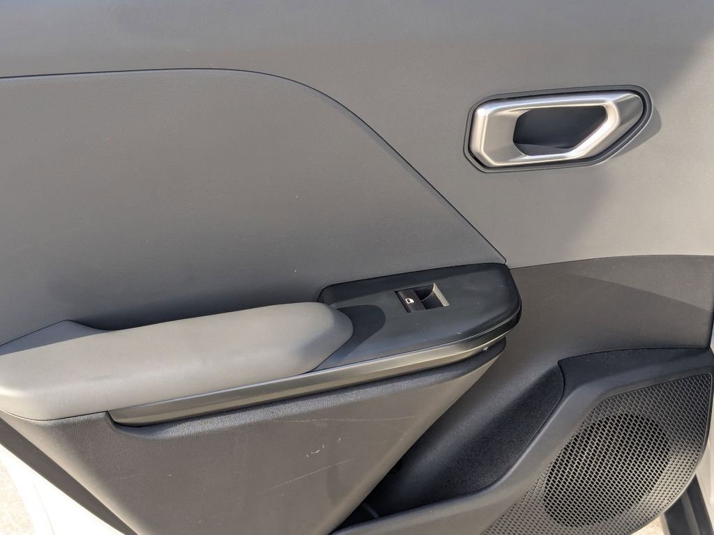 Thumbnail: 2025 Kia K4 - 21