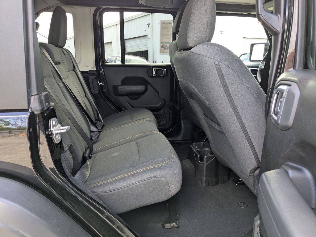 Thumbnail: 2025 Jeep Wrangler - 27