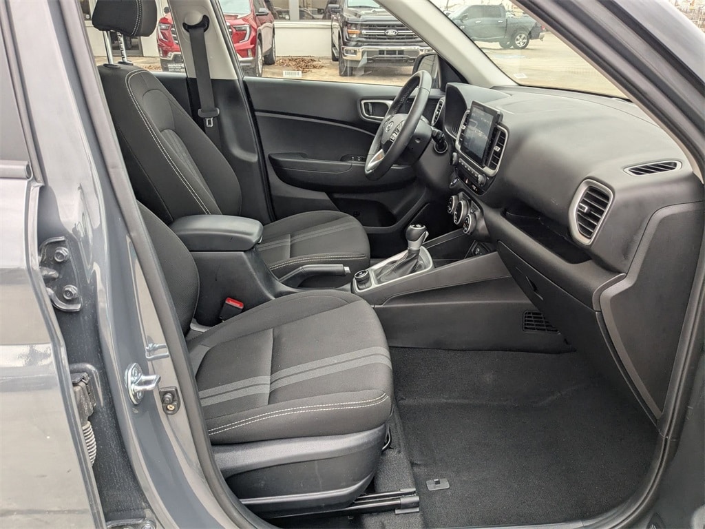 Thumbnail: 2025 Hyundai Venue - 31