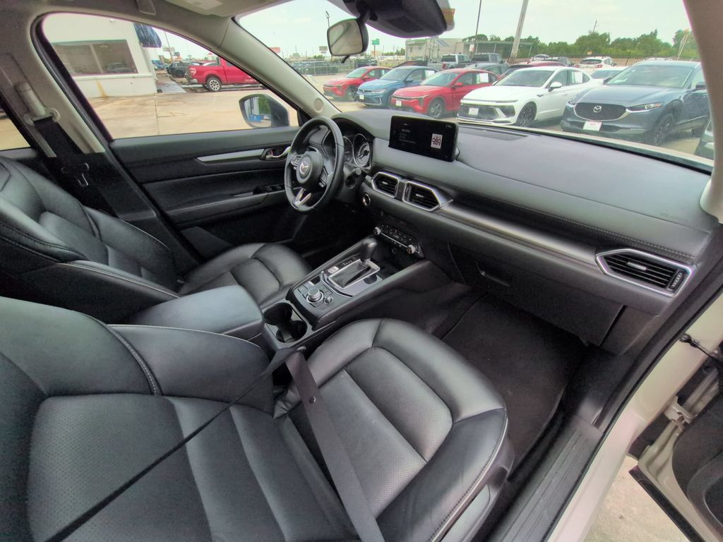 Thumbnail: 2025 Mazda CX-5 - 31