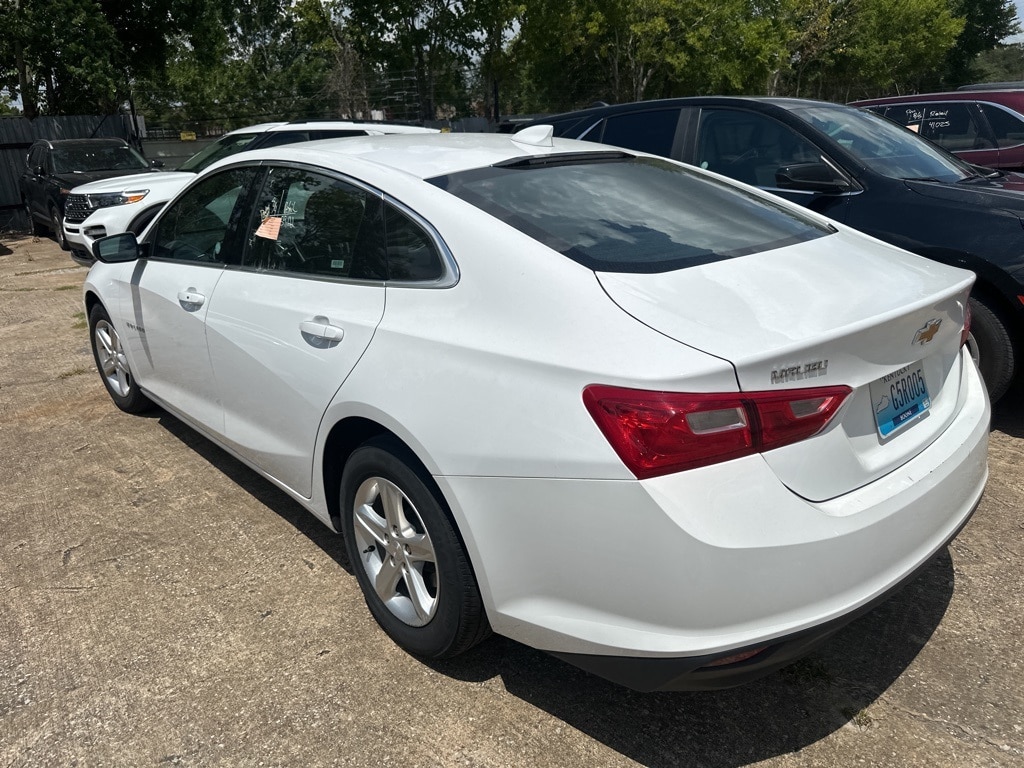Thumbnail: 2023 Chevrolet Malibu - 6