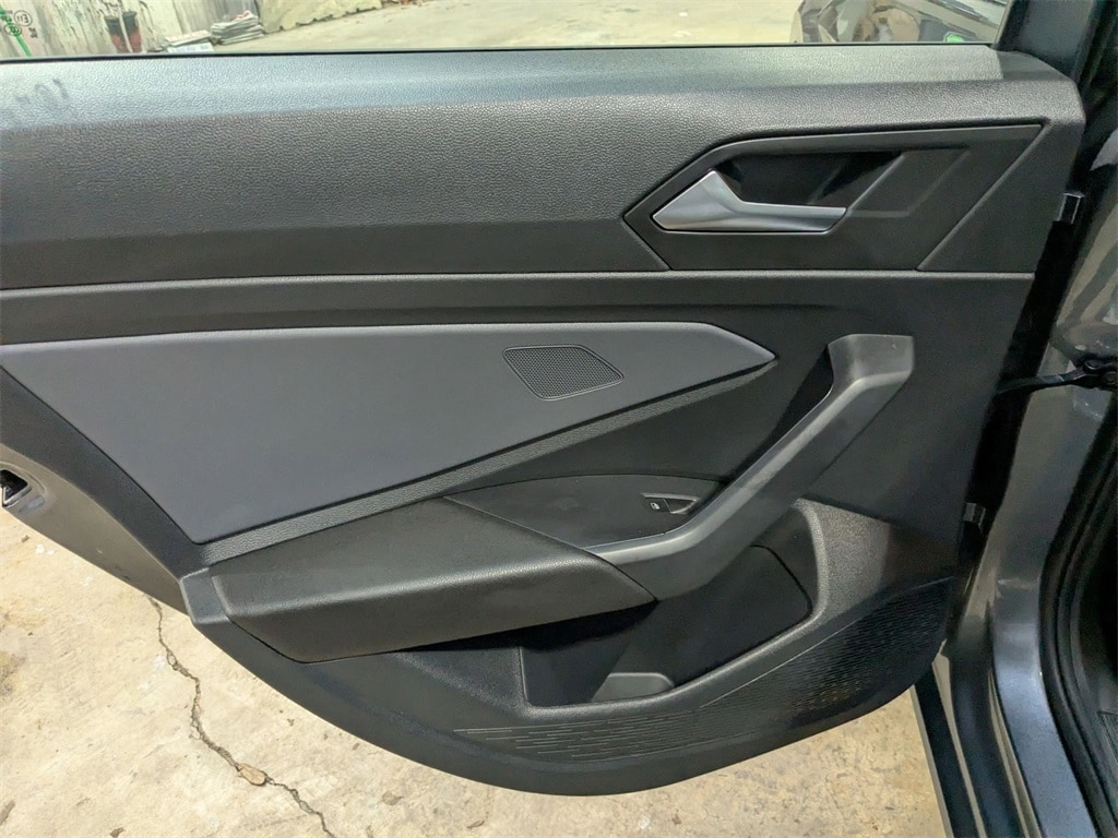 Thumbnail: 2025 Volkswagen Jetta - 25