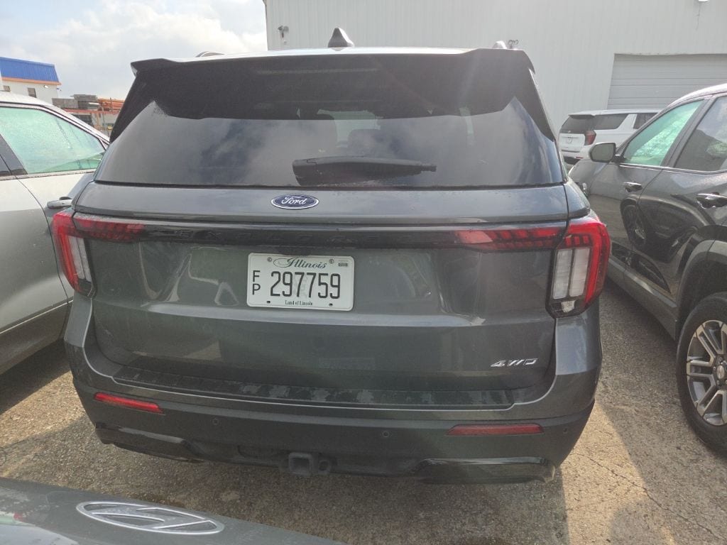 Thumbnail: 2025 Ford Explorer - 8