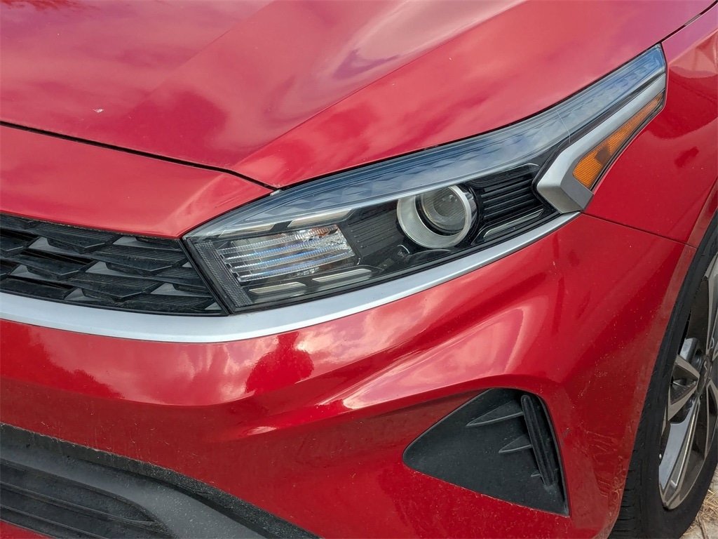 Thumbnail: 2024 Kia Forte - 9