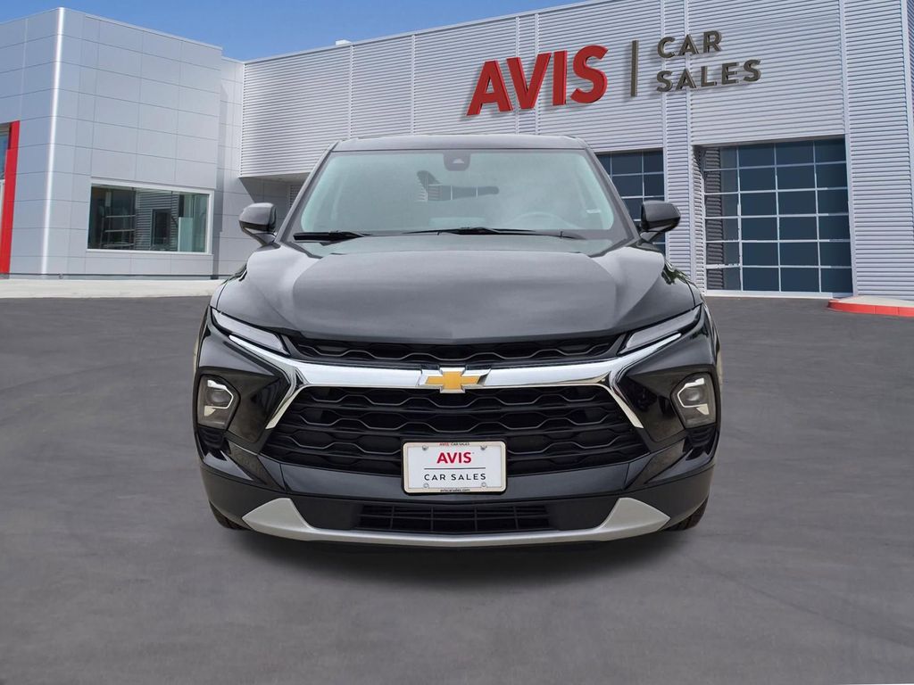 Thumbnail: 2025 Chevrolet Blazer - 2