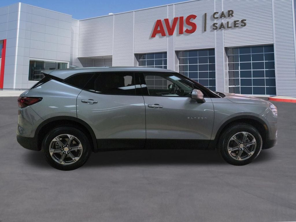 Thumbnail: 2025 Chevrolet Blazer - 5