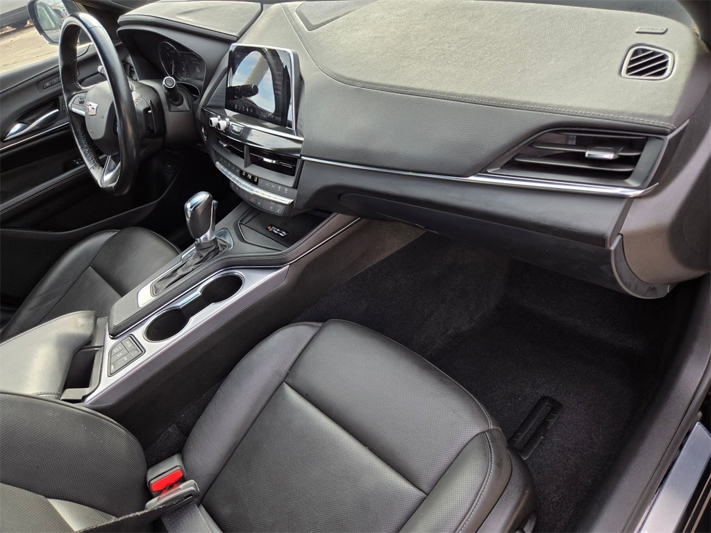 Thumbnail: 2024 Cadillac CT4 - 31