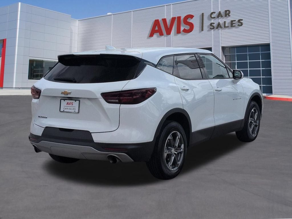 Thumbnail: 2025 Chevrolet Blazer - 6