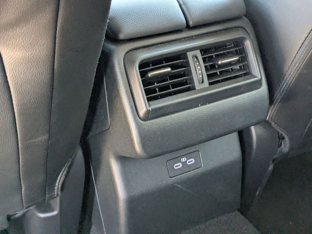 Thumbnail: 2025 Mazda CX-50 - 30