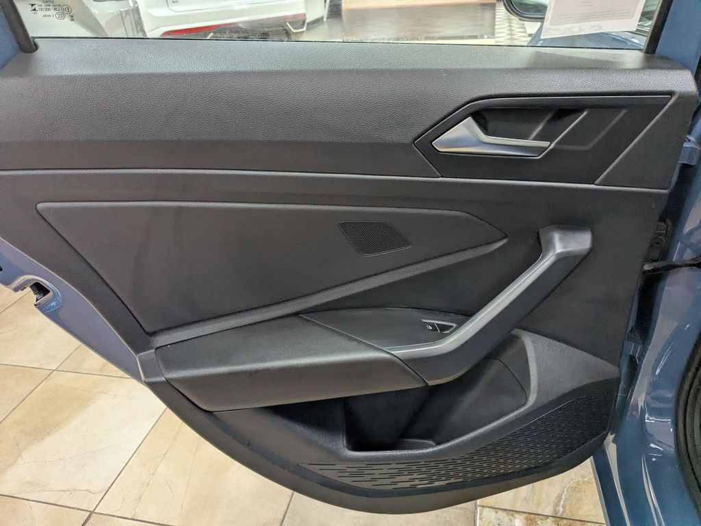 Thumbnail: 2025 Volkswagen Jetta - 23