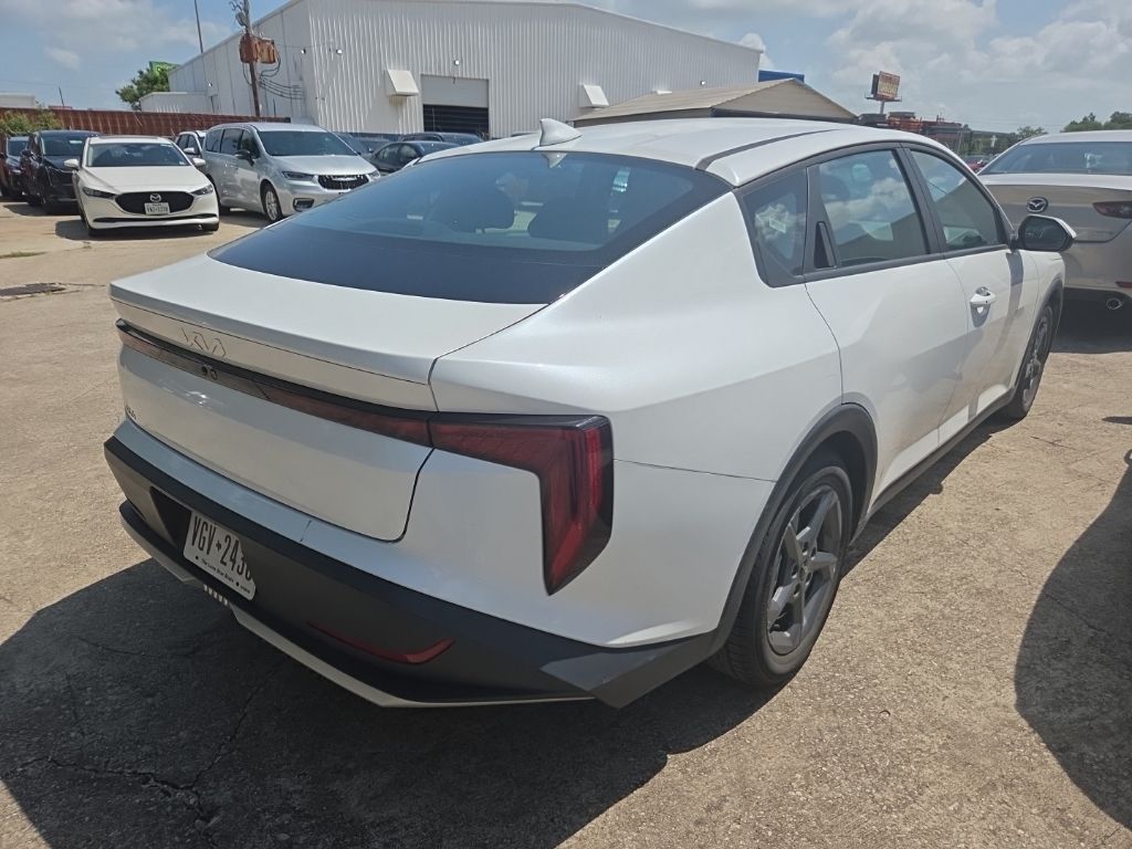 Thumbnail: 2025 Kia K4 - 9