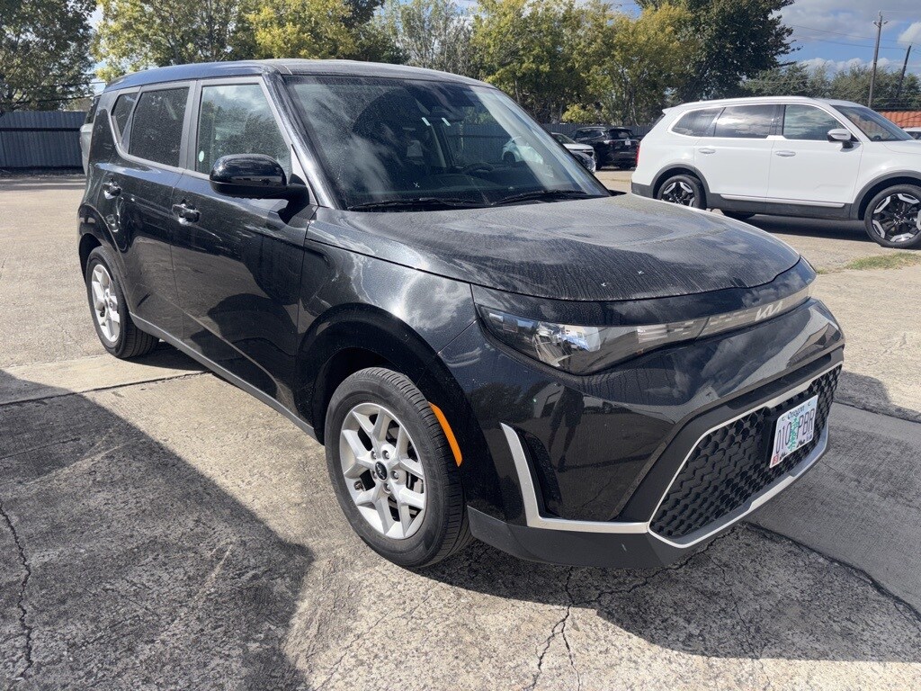 Certified 2024 Kia Soul LX Hatchback