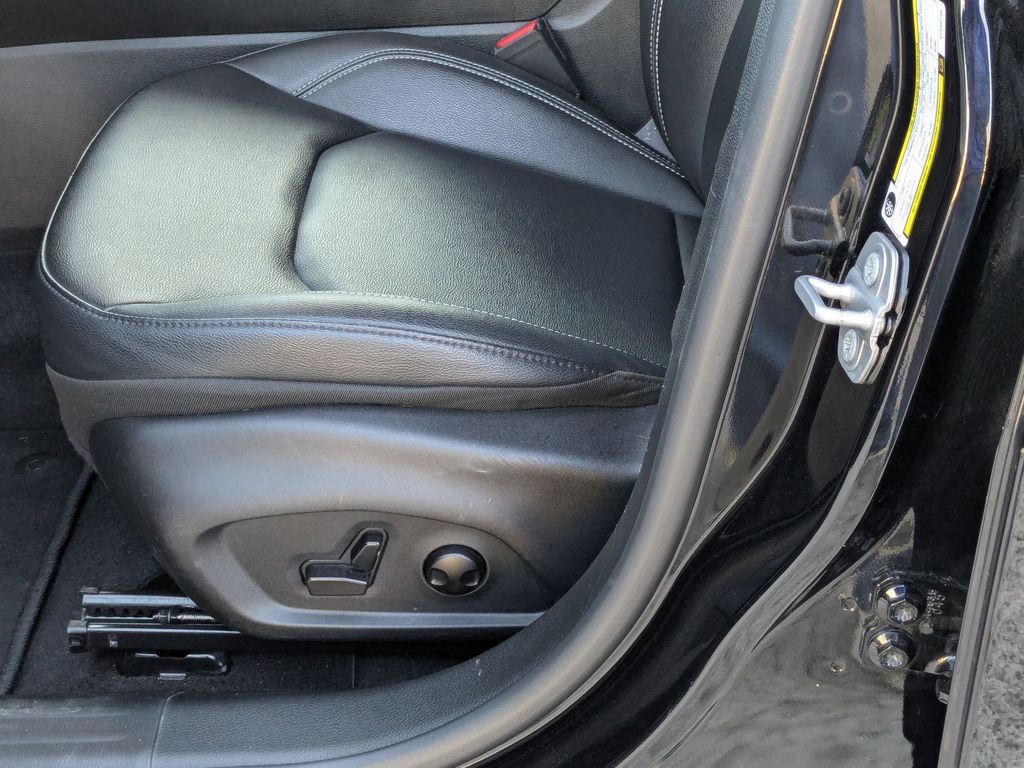 Thumbnail: 2025 Jeep Compass - 21