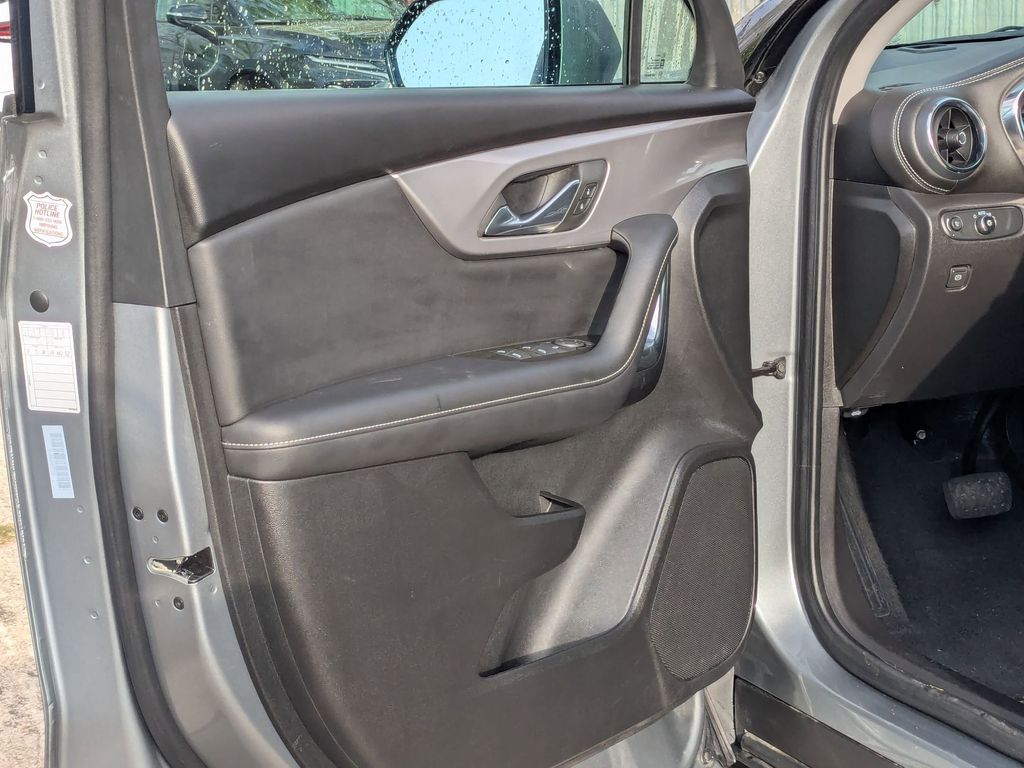 Thumbnail: 2025 Chevrolet Blazer - 11