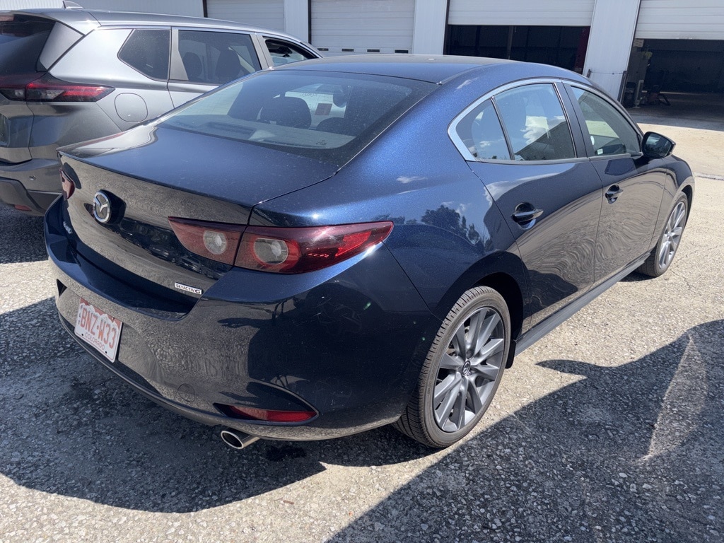 Thumbnail: 2025 Mazda Mazda3 - 4