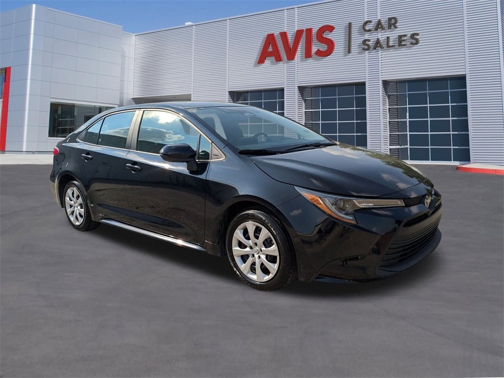 Thumbnail: 2024 Toyota Corolla - 3
