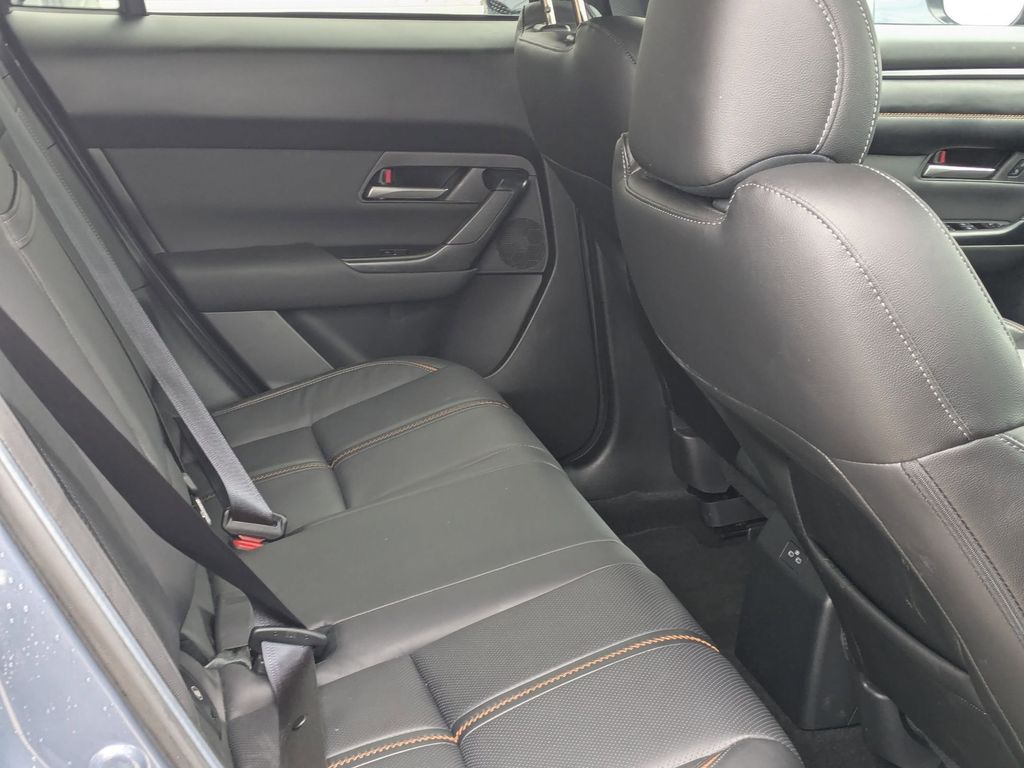 Thumbnail: 2025 Mazda CX-50 - 30