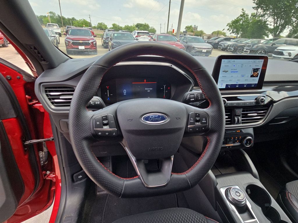 Thumbnail: 2025 Ford Escape - 22