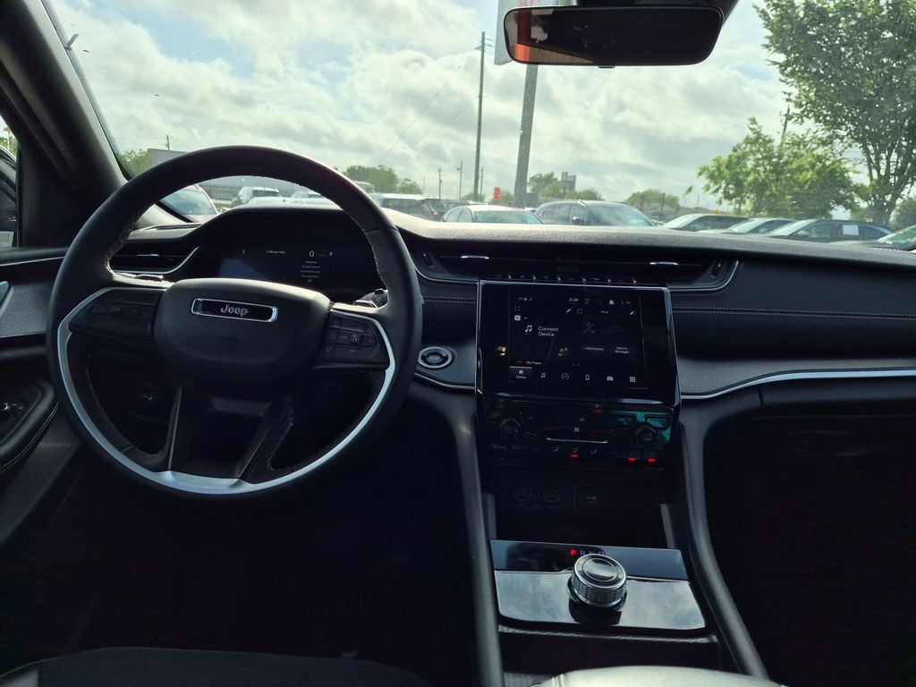 Thumbnail: 2025 Jeep Grand Cherokee - 23