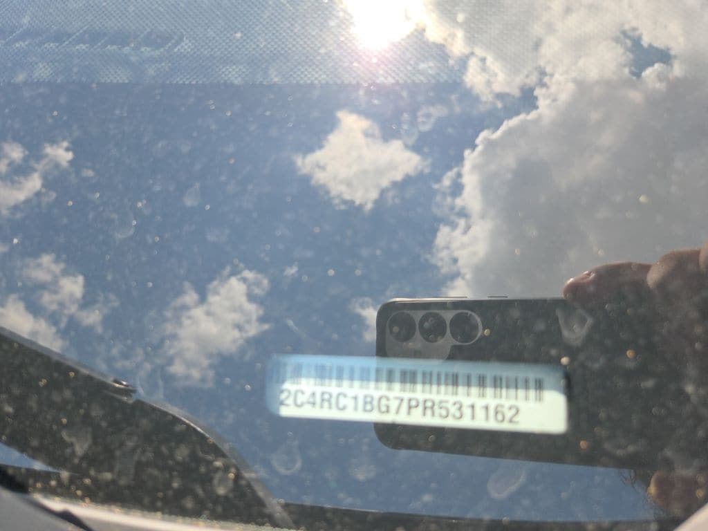 Thumbnail: 2023 Chrysler Pacifica - 4