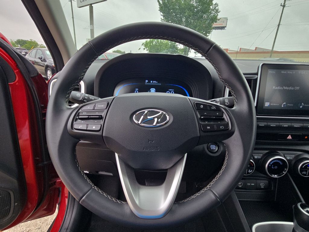 Thumbnail: 2025 Hyundai Venue - 22