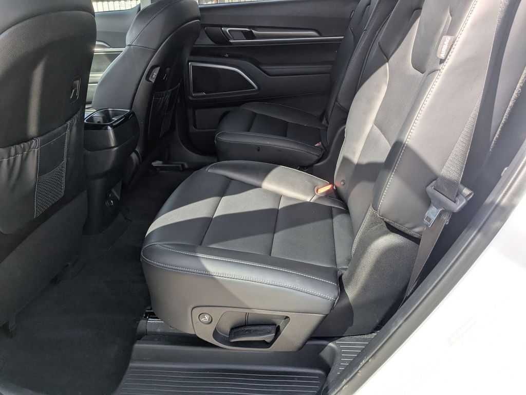 Thumbnail: 2025 Kia Telluride - 26