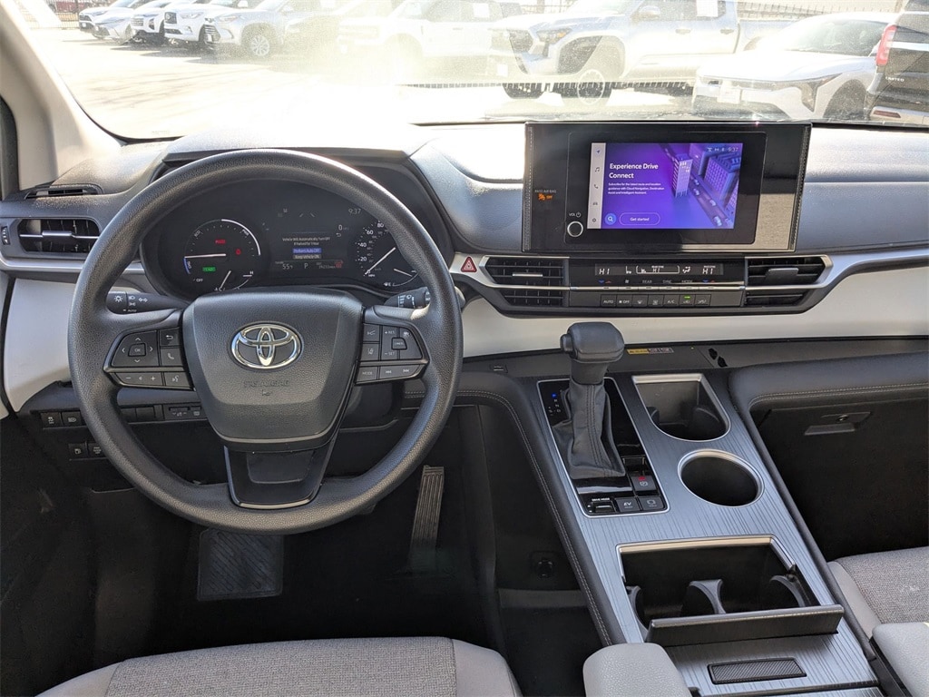 Thumbnail: 2025 Toyota Sienna - 24
