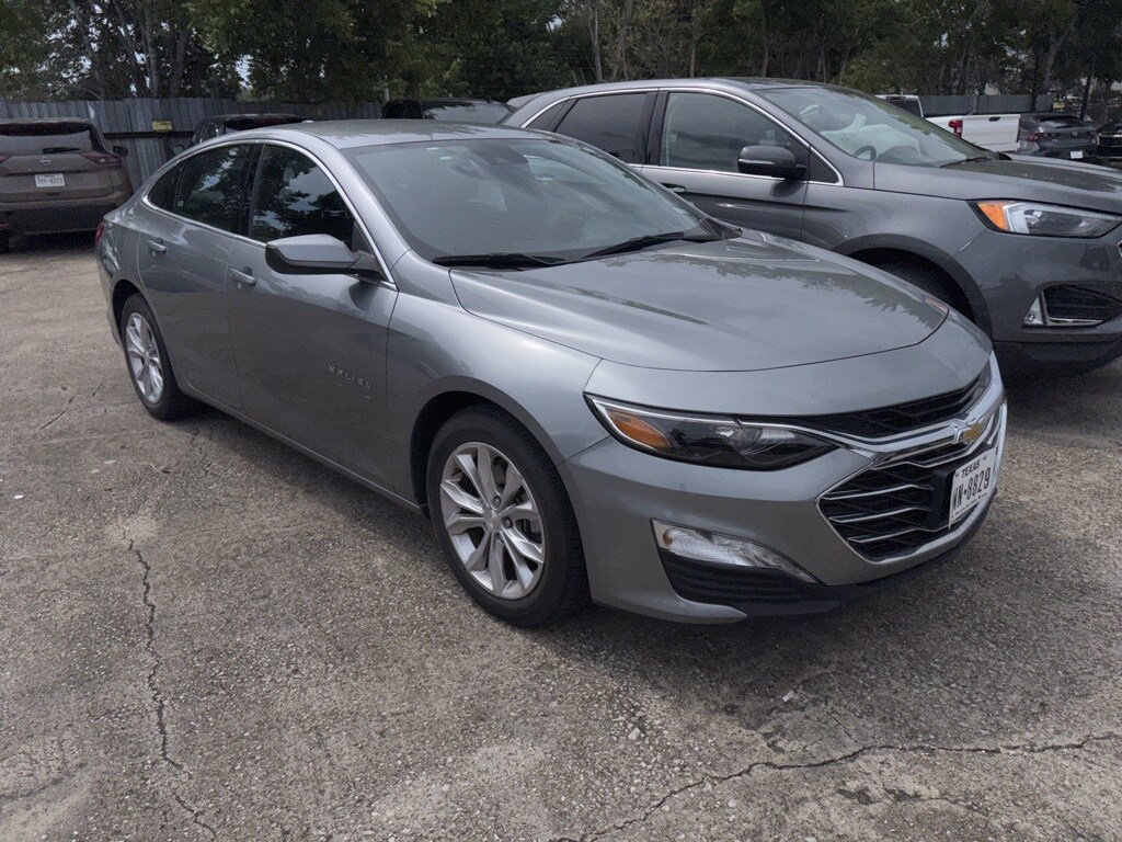 2023 Chevrolet Malibu 1LT photo 3