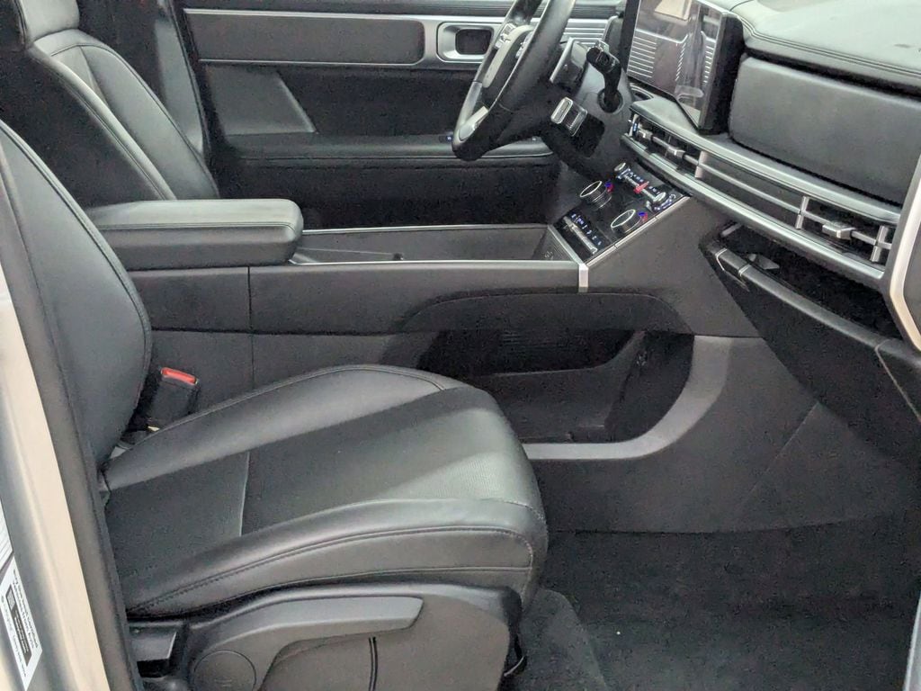 Thumbnail: 2025 Hyundai Santa Fe - 32