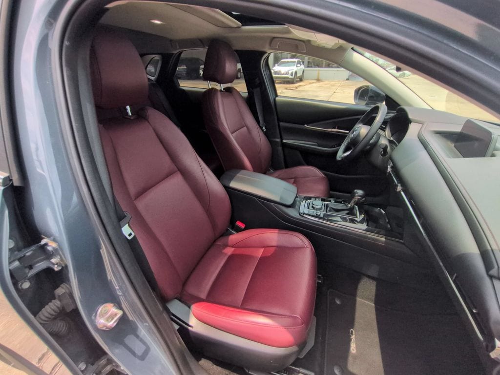 Thumbnail: 2025 Mazda CX-30 - 30