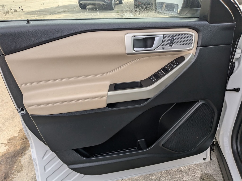 Thumbnail: 2023 Ford Explorer - 11