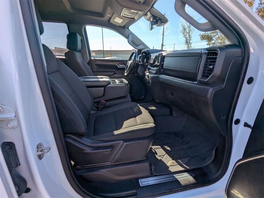 Thumbnail: 2024 Chevrolet Silverado 1500 - 31