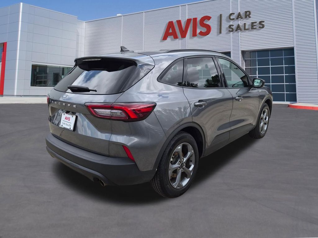 Thumbnail: 2025 Ford Escape - 6