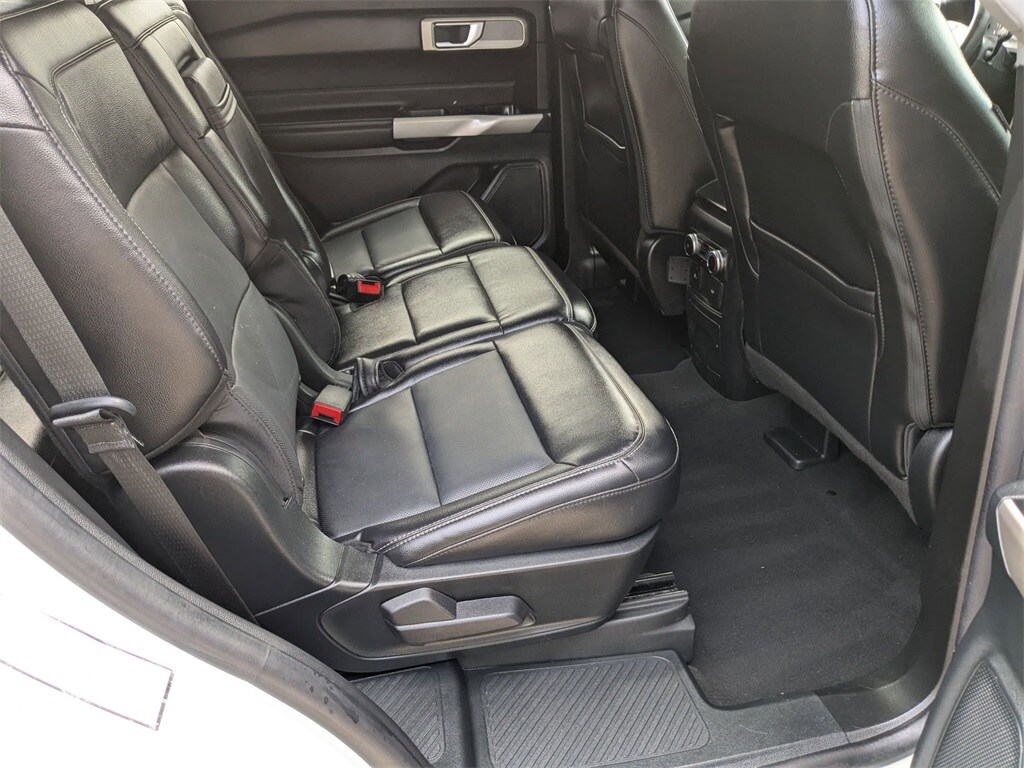 2023 Ford Explorer Limited 32