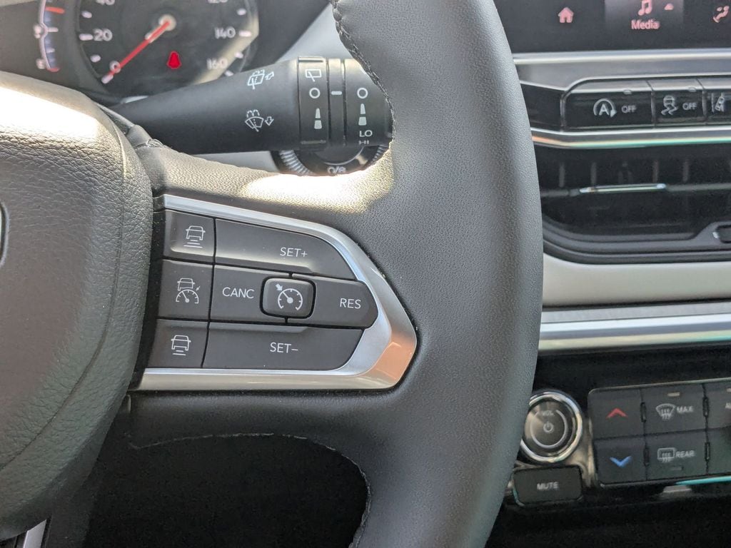 Thumbnail: 2025 Jeep Compass - 17