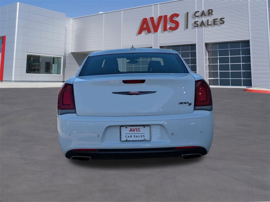 Thumbnail: 2023 Chrysler 300 - 7