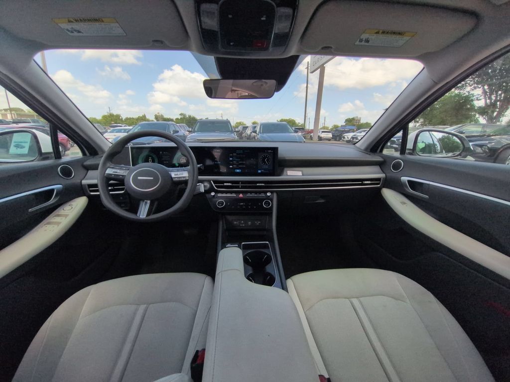 Thumbnail: 2025 Hyundai Sonata - 25