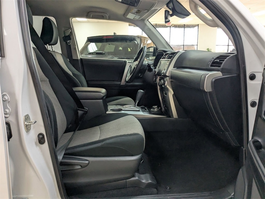 Thumbnail: 2024 Toyota 4Runner - 28