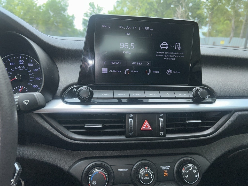 Thumbnail: 2024 Kia Forte - 9