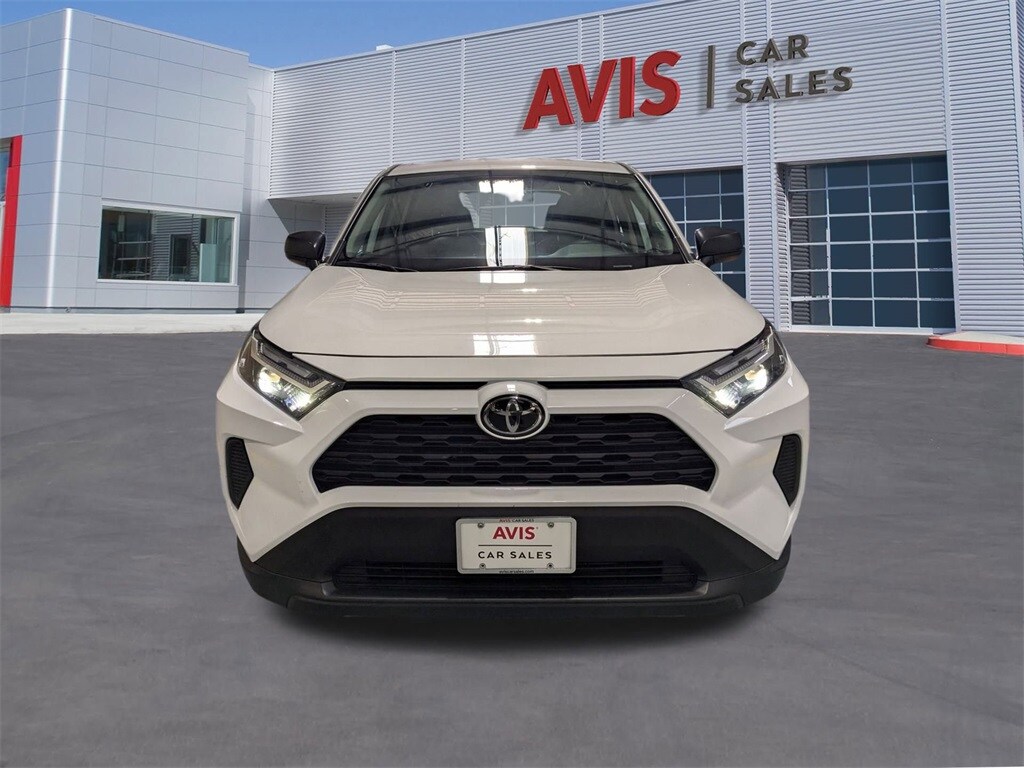 2024 Toyota RAV4 LE photo 2